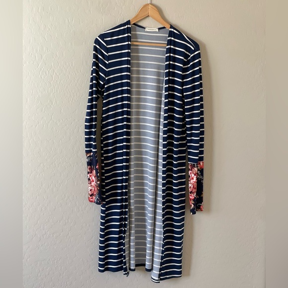 Reborn J Sweaters - Women's Reborn J Blue & White Duster With Floral Cuffs - Small